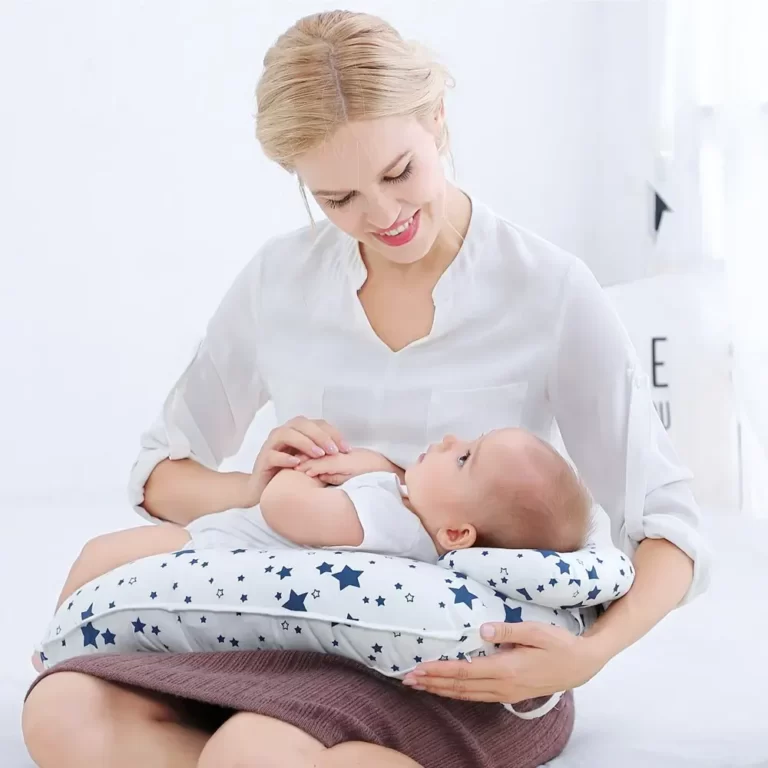 подушка для кормления новорожденного